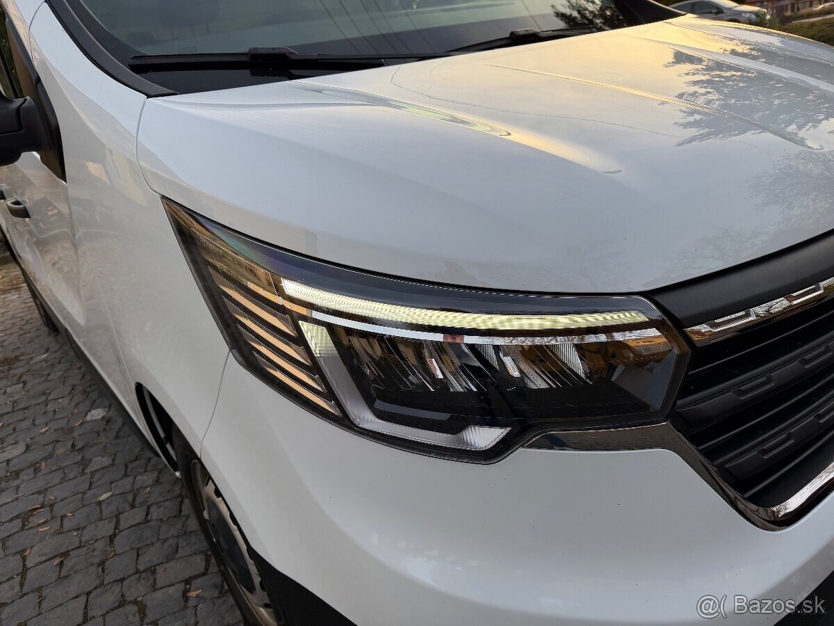 Renault Trafic 2.0 dCi L1H2P1 Extra - 17