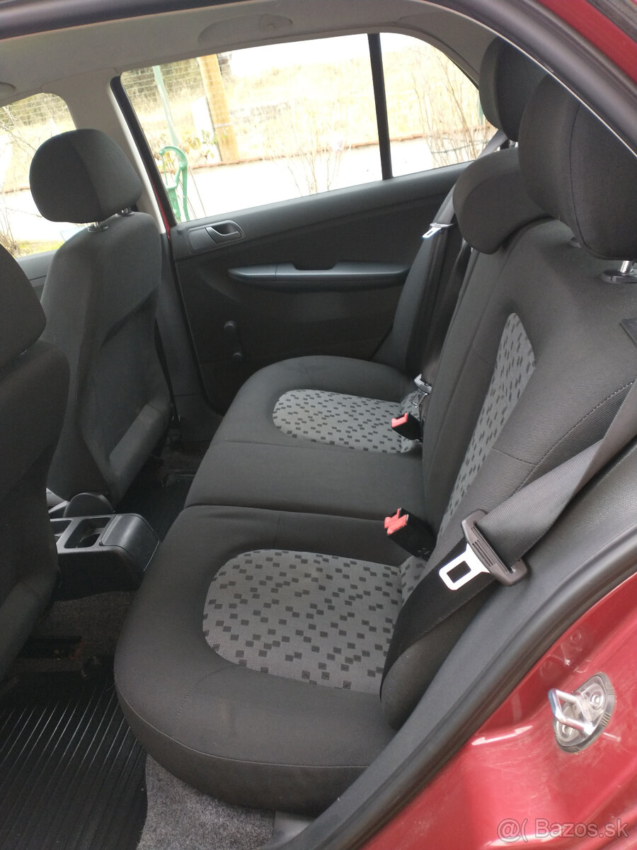 Škoda Fabia - 17