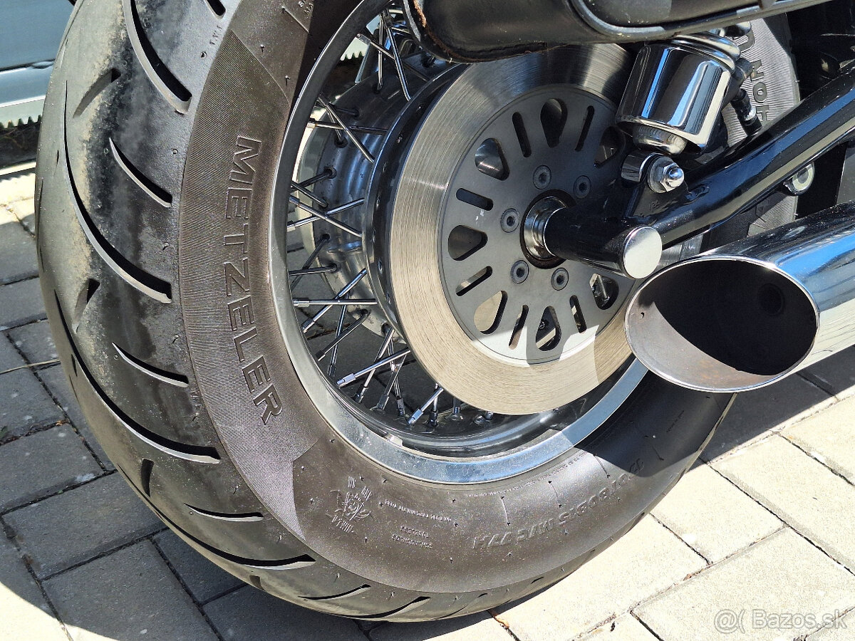 SUZUKI VS 1400 Intruder - 17
