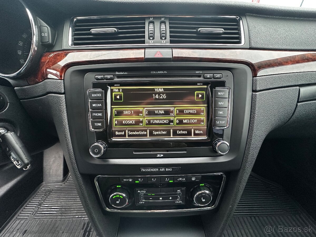 Škoda Superb Combi 2.0 TDi Elegance DSG - 17