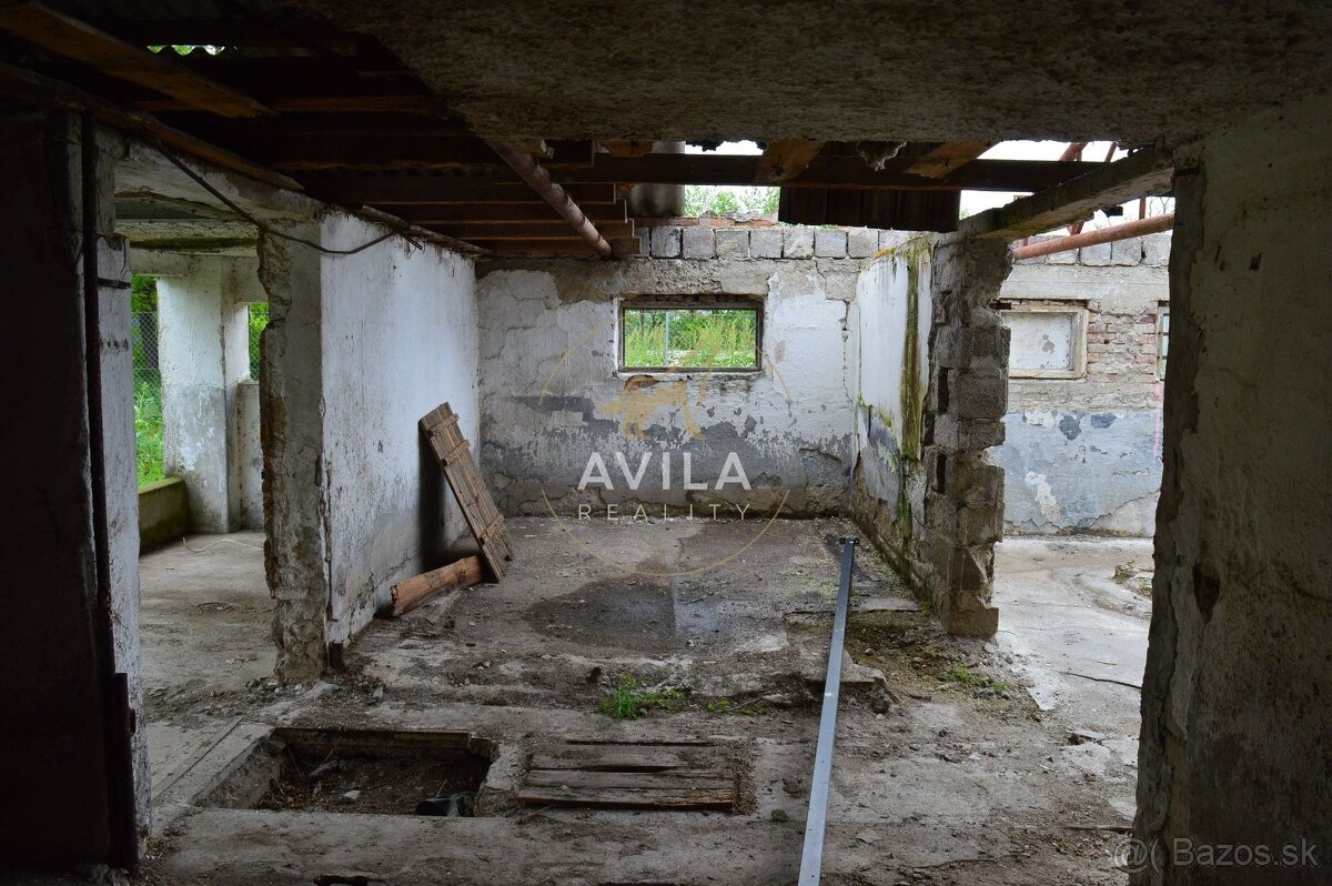 NA PREDAJ: sklad-hala 750m2 vo Voderadoch - 17