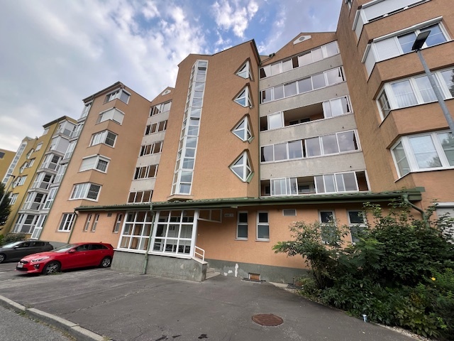 3 izb. byt v Lamači, HEYROVSKÉHO ul. - 17