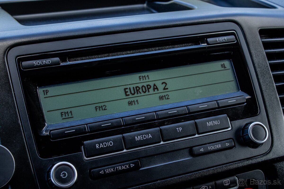 Volkswagen Caravelle 2.0 TDI LR Comfortline / 9 MIEST - 17