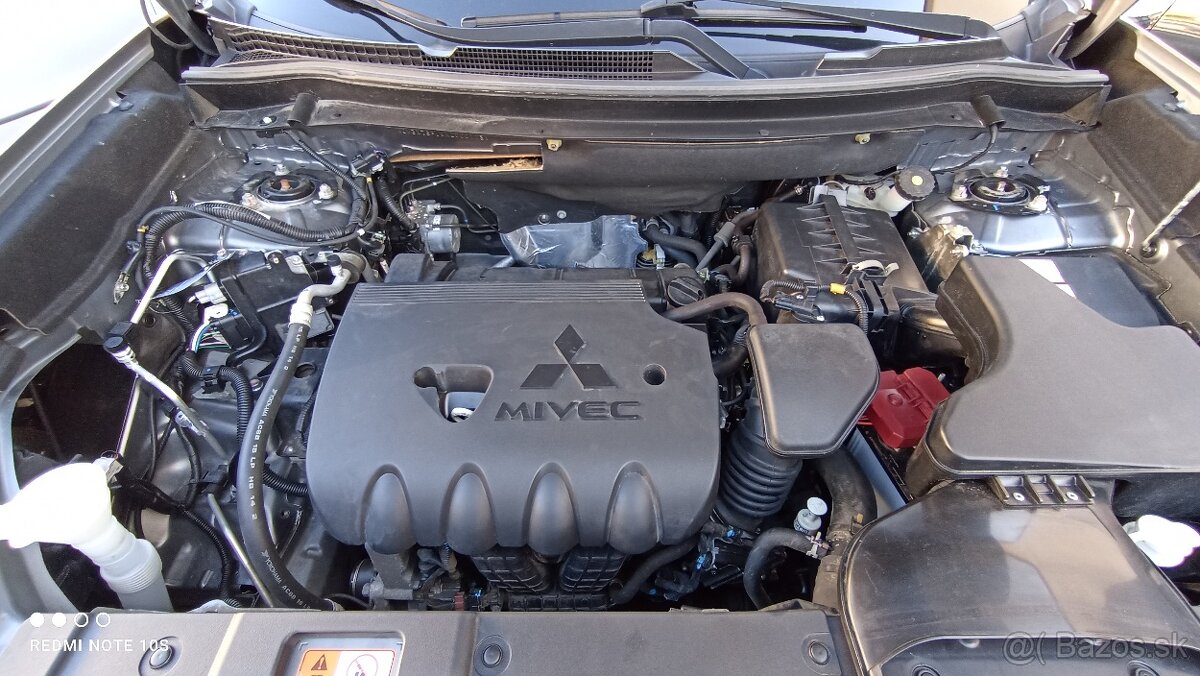 MITSUBISHI OUTLANDER 2,0 MIVEC AWD CVT SPIRIT - 17