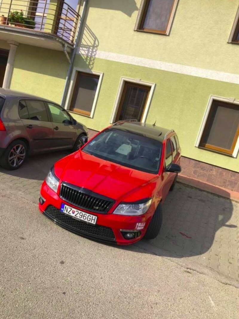 MRACITKA SKODA OCTAVIA 2 FL - 17