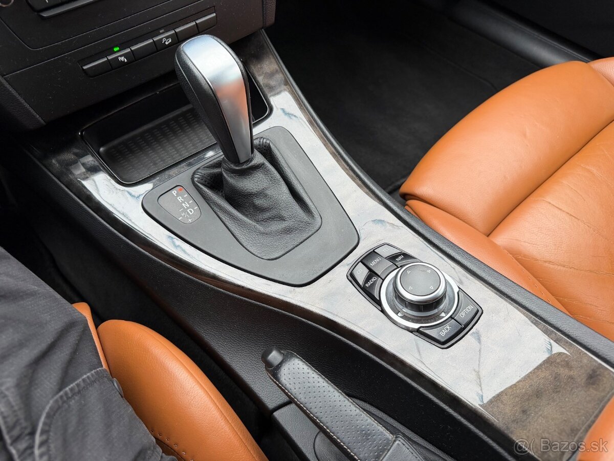 BMW Rad 3 Touring 335i xDrive A/T - 17