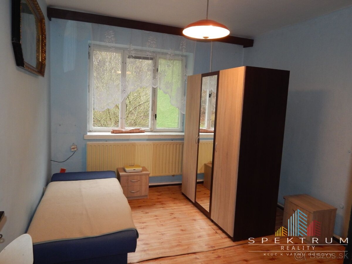 SPEKTRUM REALITY - Na Predaj rodinný dom s pozemkom 1385 m2, - 17