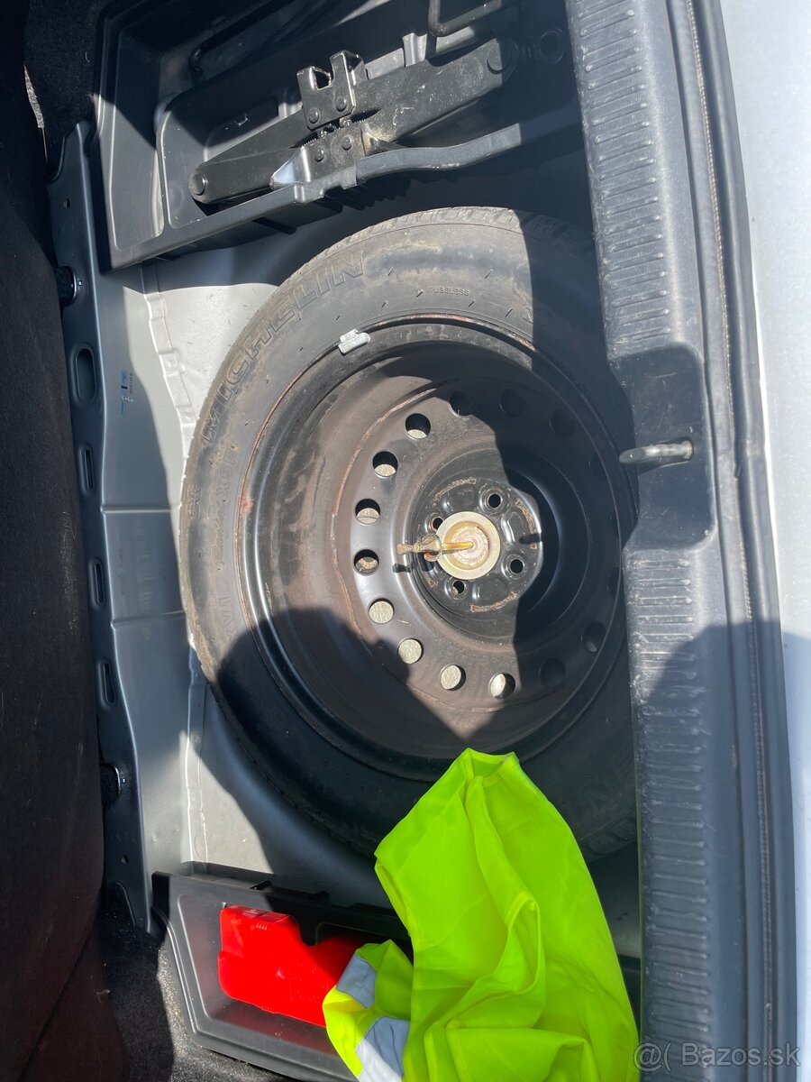 Toyota Corolla 2.0 - 17