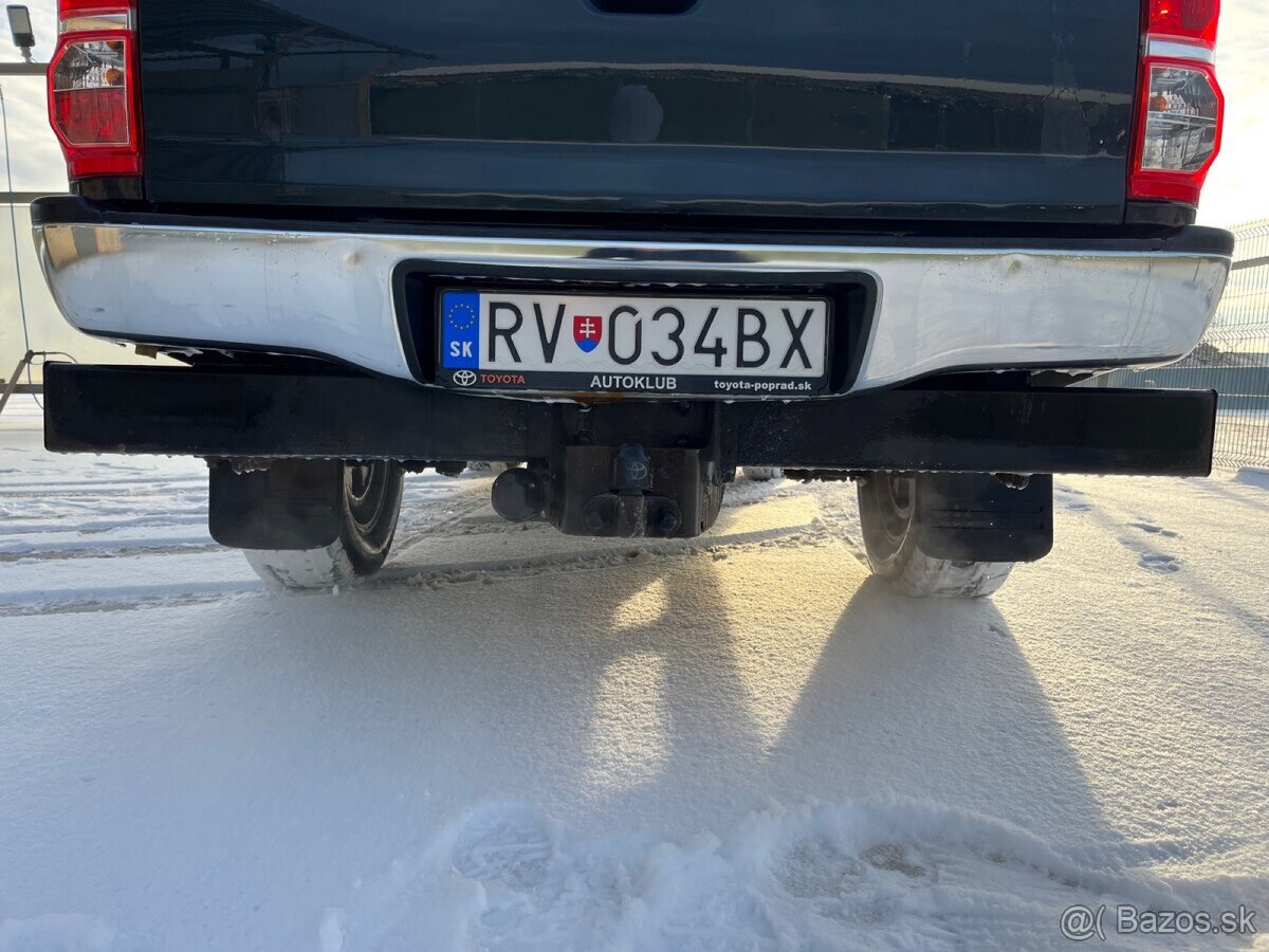 Toyota Hilux 2,5 - 17