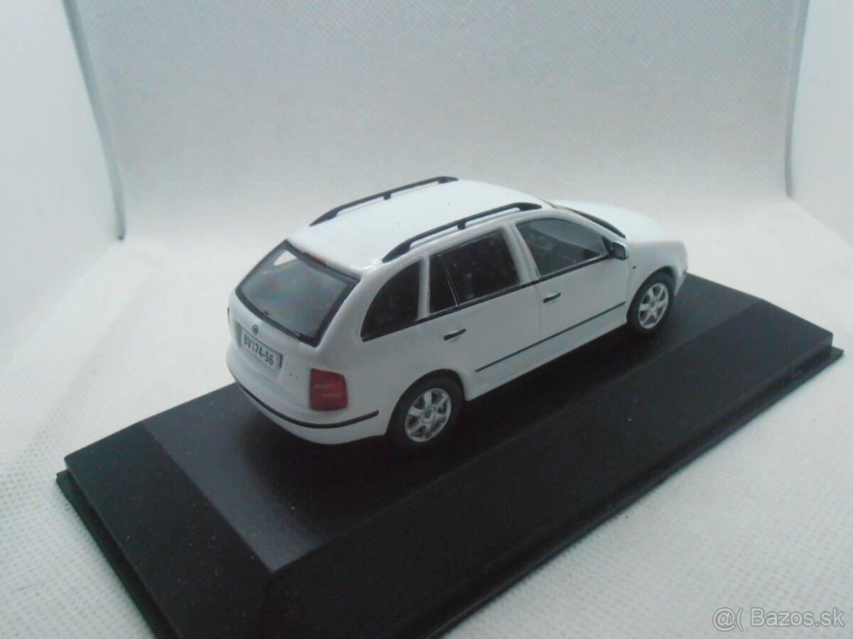 Škoda Fabia "Kaleidoskop" 1/43 - 17