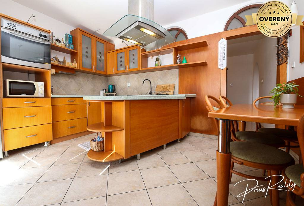 ZNÍŽENÁ CENA Veľkometrážny 3-izbový byt, 105m2, Trenčín - 17