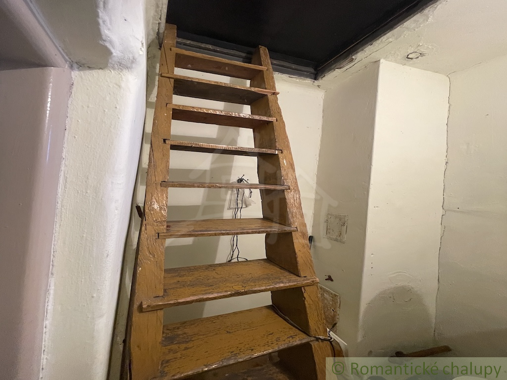 Päťizbový rodinný dom s garážou v Tvrdošovciach - 17