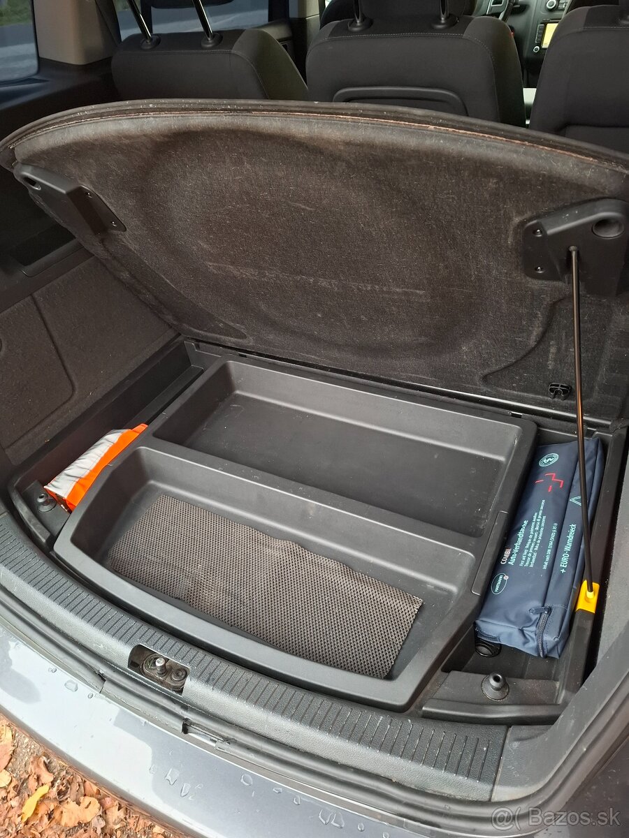 Predám Volkswagen Touran 1,4 TSI Highline - 17