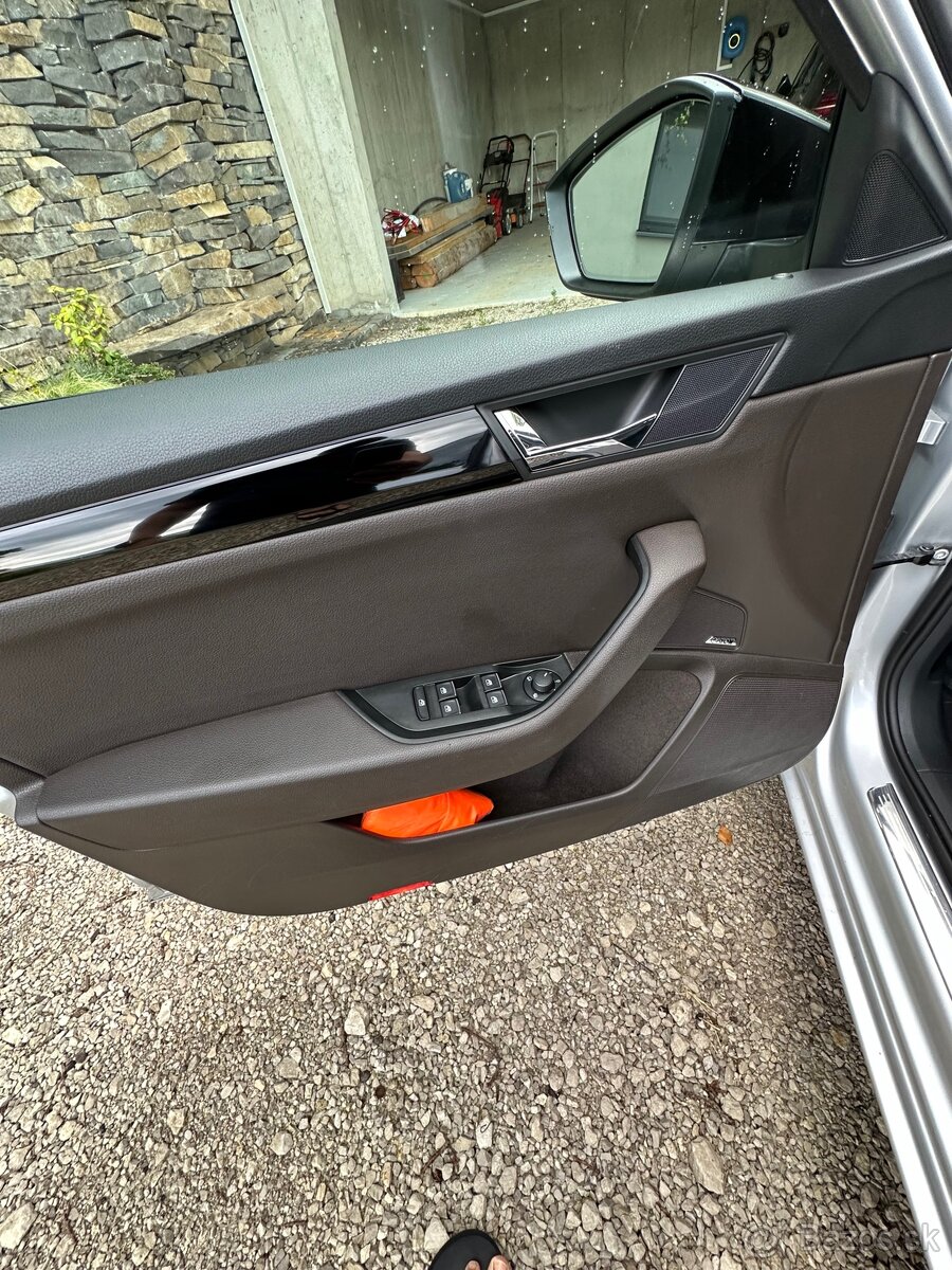 Škoda superb 3 L&K 140kw 4x4 - 17