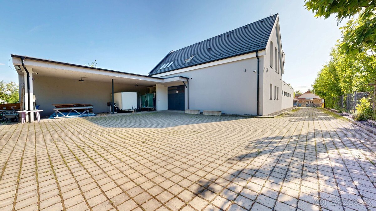 Na prenájom: moderný objekt s ateliérom – Oravné - 17