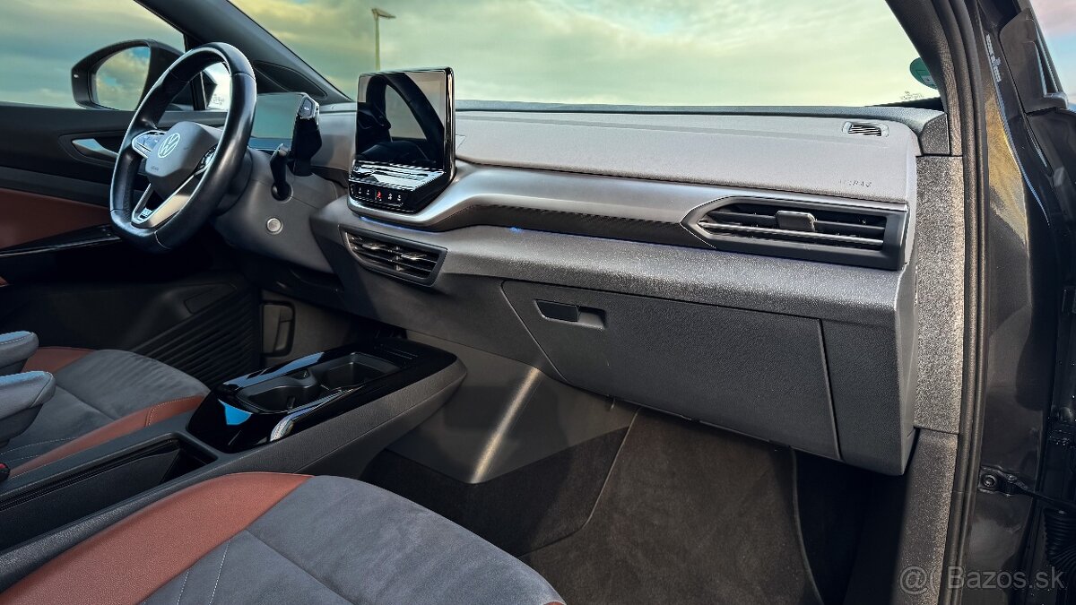 VOLKSWAGEN ID.4 PRO PERFORMANCE - 150 kW/204 PS - 77kWh - 17