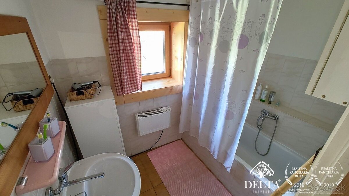 VÝRAZNE ZNÍŽENÁ CENA Rodinný dom - drevenica po vkusnej rek - 17