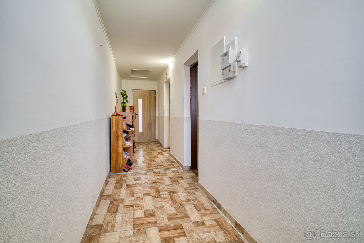 Na predaj 4-izbový rodinný dom v obci Zeleneč - 17