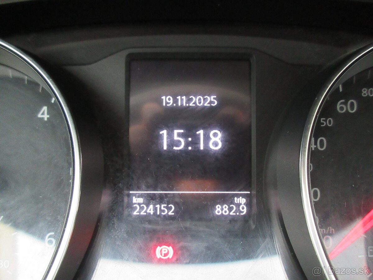 Volkswagen Passat Variant 2.0 TDI BMT Comfortline DSG - 17