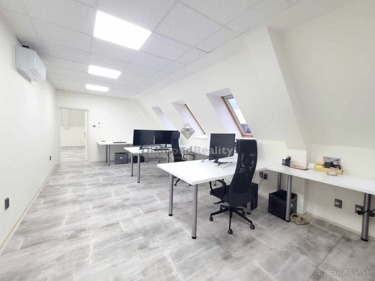 LUX Kancelárie oproti HORNBACHU - 17