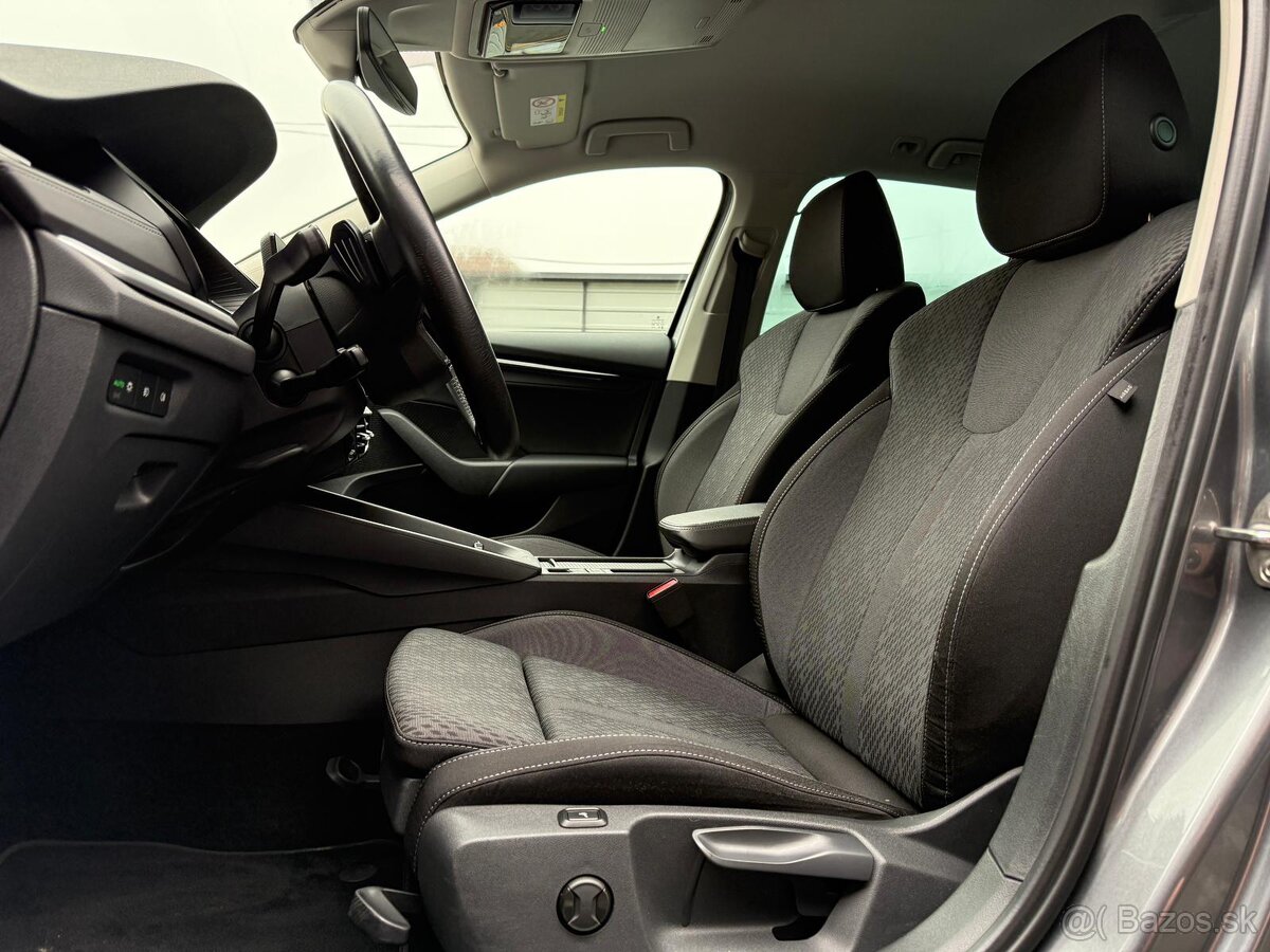 Škoda Octavia Combi 1.4 TSI iV PHEV Ambition - 17