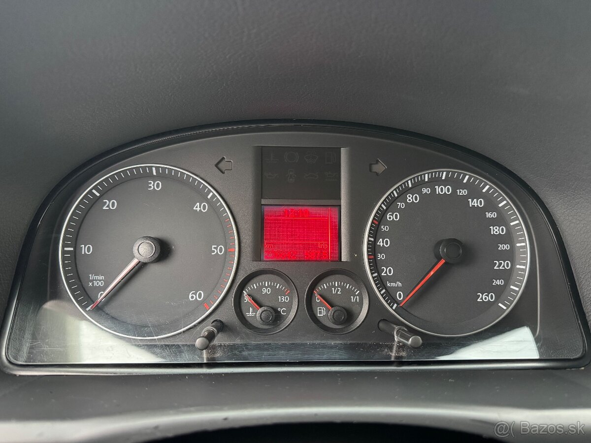 VOLKSWAGEN TOURAN 2.0 TDI 103KW DSG AUTOMAT - 17