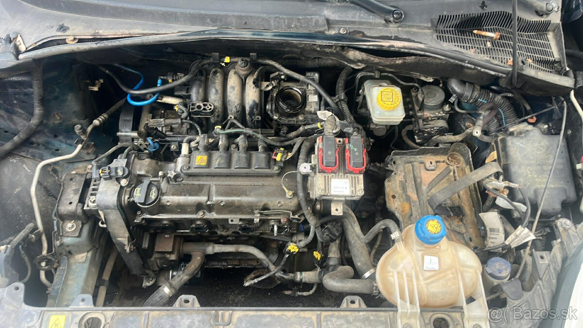 Fiat grande Punto 1,2i 48kw - 17