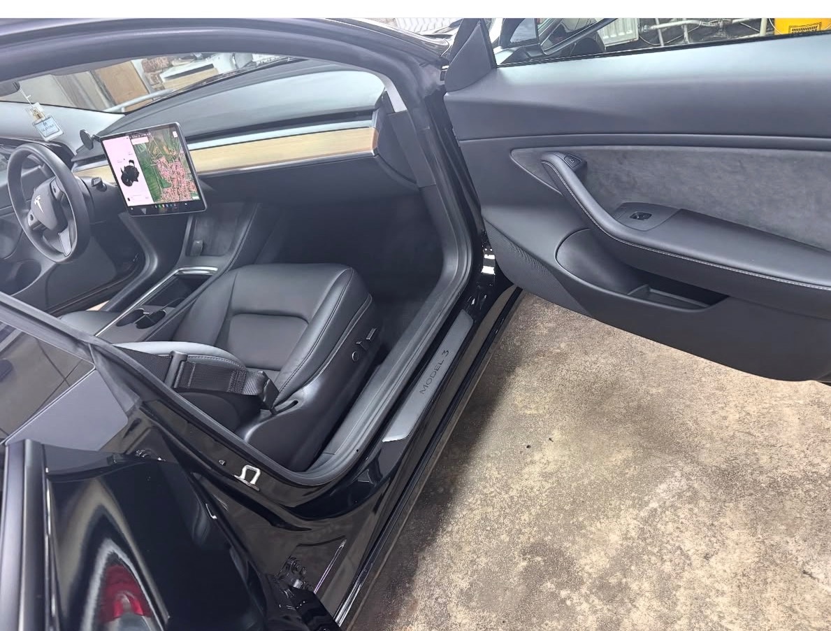 Tesla Model 3 dual motor 366kw /500 koni - 17