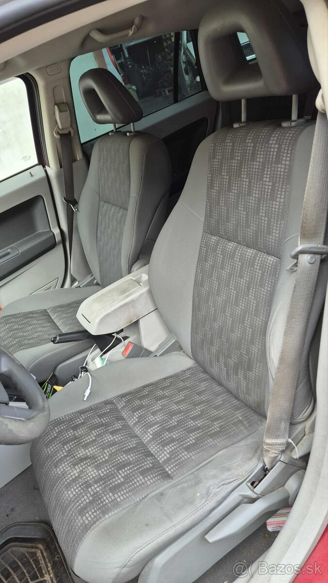 Dodge Caliber 2,0CRD CR 103kw - 17