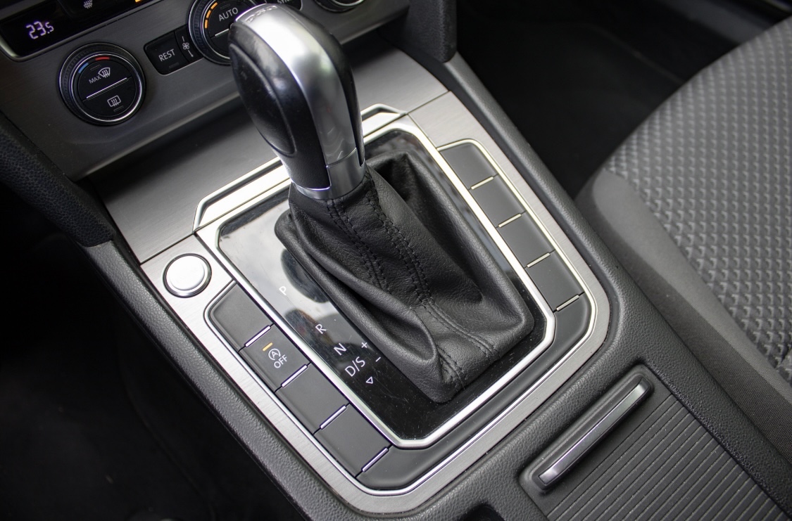 Volkswagen Passat Variant 2.0 TDI DSG - 17