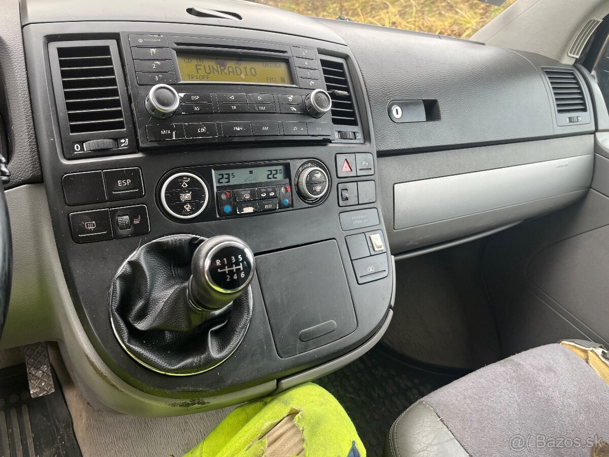 vw t5 multivan 2,5tdi 96kw - 17