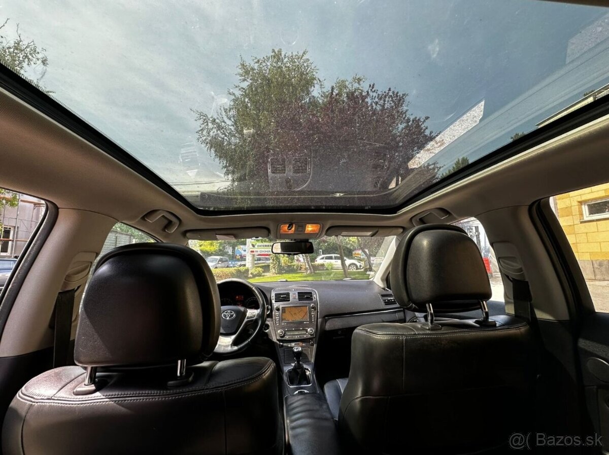 Toyota Avensis combi 2.2 D-4D Exclusive - 17