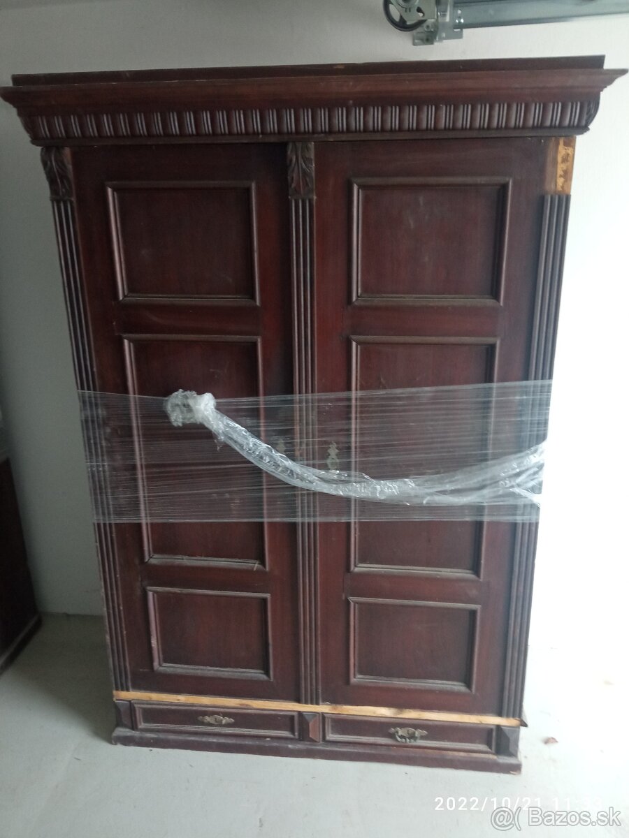 Starožitný nábytok - 17