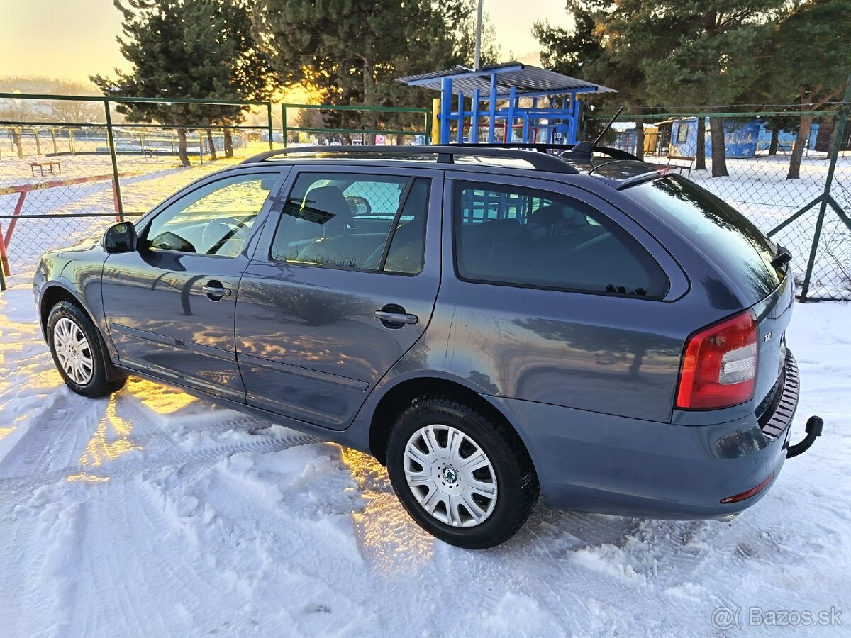 Škoda Octavia combi 2.0 tdi dsg - 17