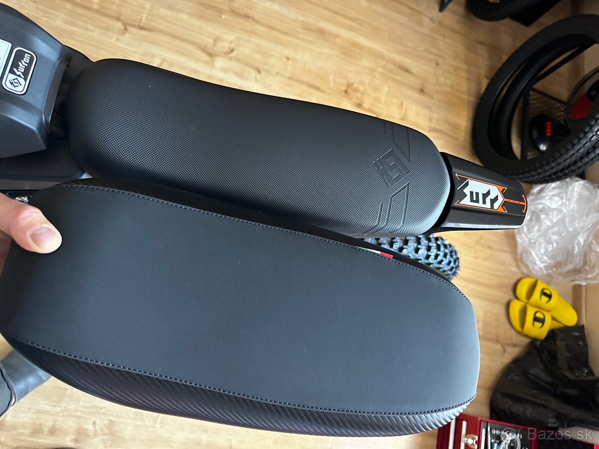 sur-ron / store 2026 - 17