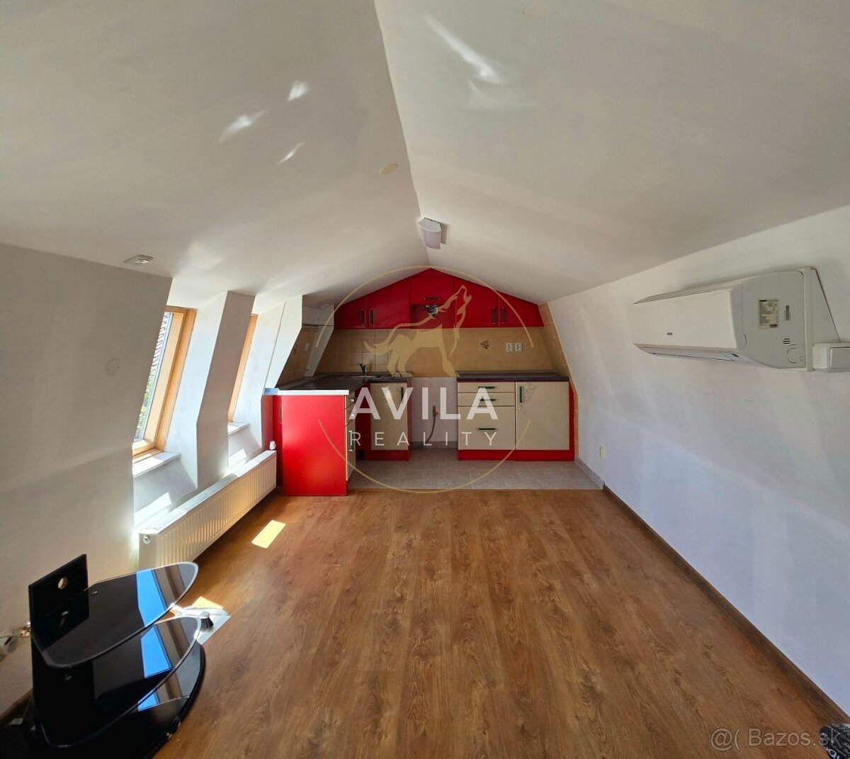 Na predaj bývanie + komerčné priestory _Nové Mesto nad Váhom - 17