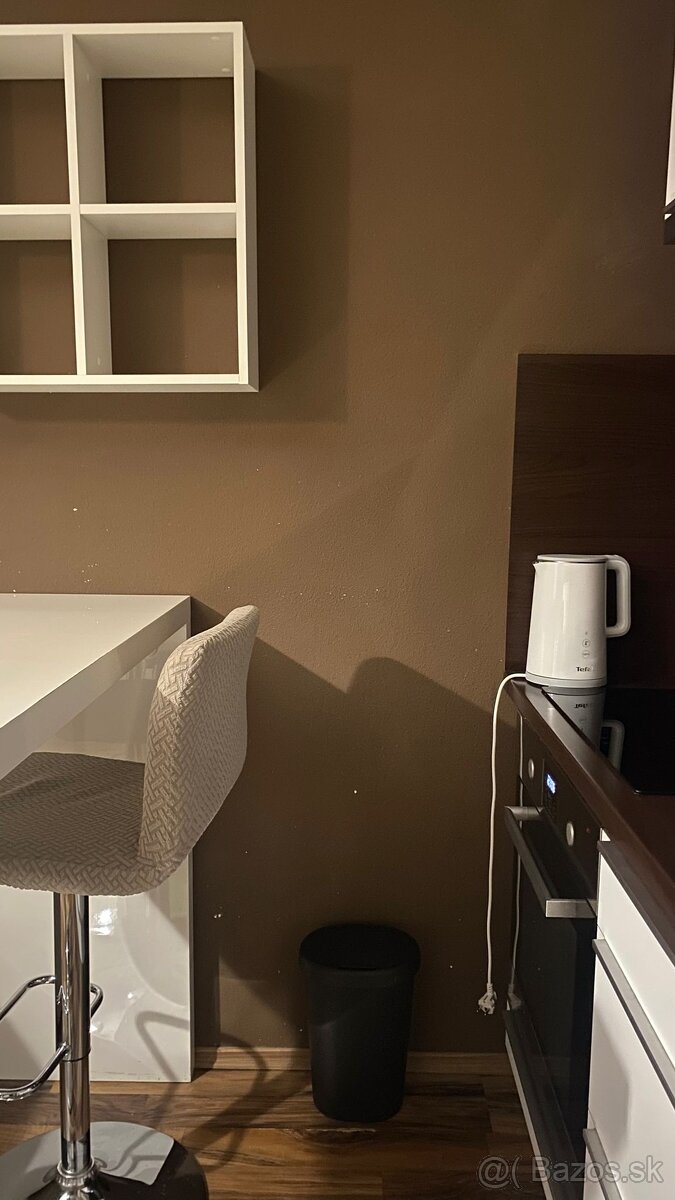 Prenájom bytu - Podunajské Biskupice - 17