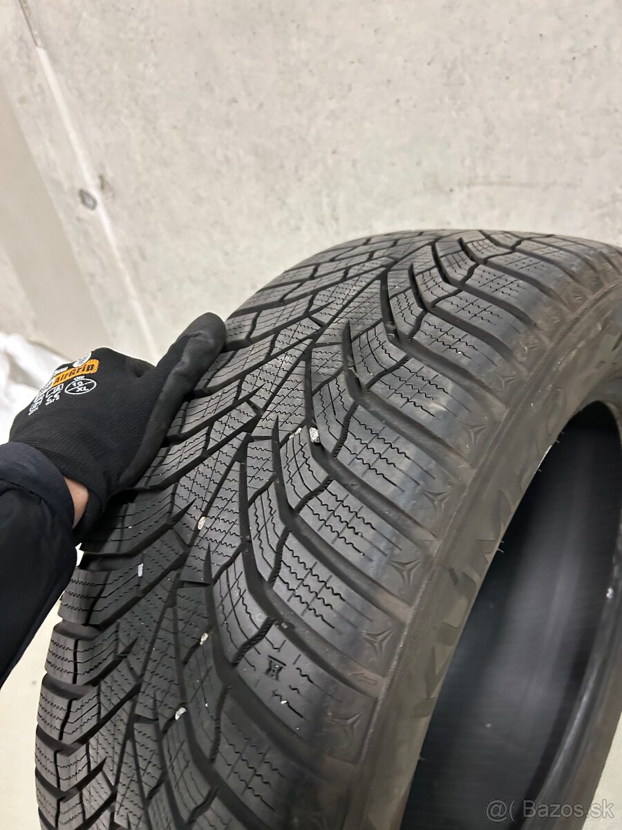 215/55 R17 zimné Kumho wintercraft WP52 + wintercraft 71 - 17