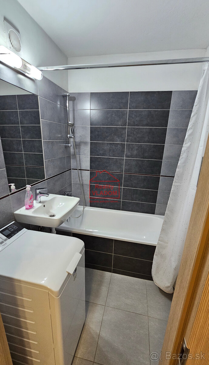 ✔️ Na prenájom veľký 2-izbový byt (58 m2) – Sabinovská ul. - 17