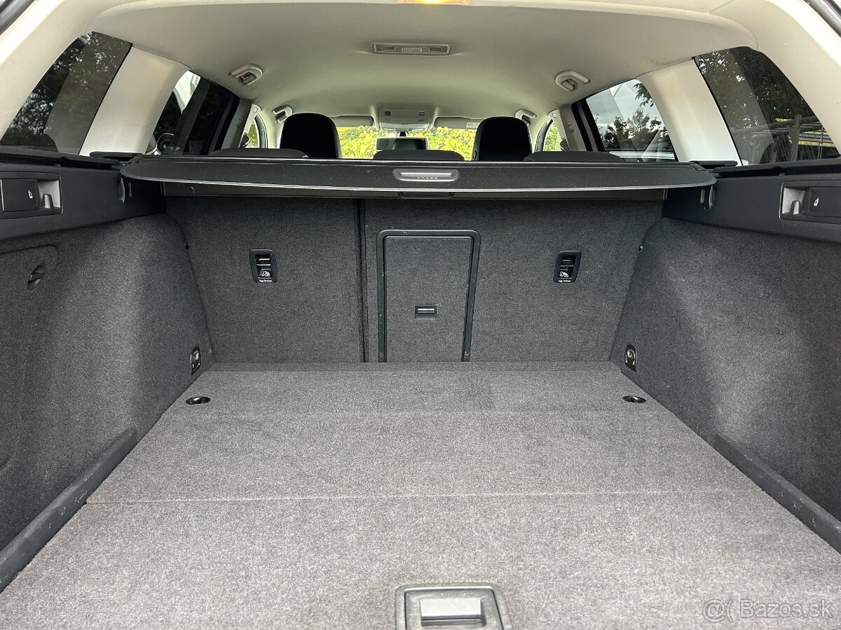 VW GOLF VARIANT 1,6 TDI,r.v2014,KÚP. SK,2.MAJITEĽ,PO SERVISE - 17