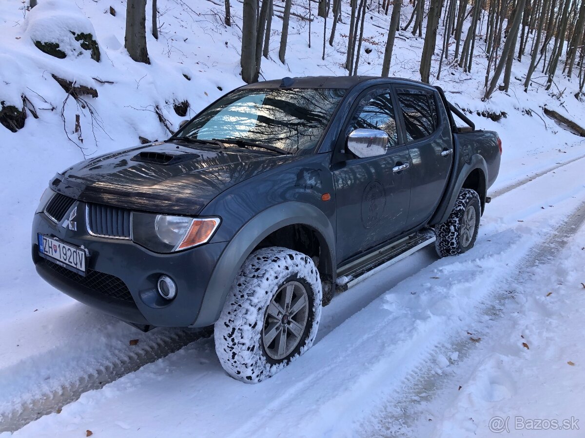 MITSUBISHI L200 2,5 DID - 17