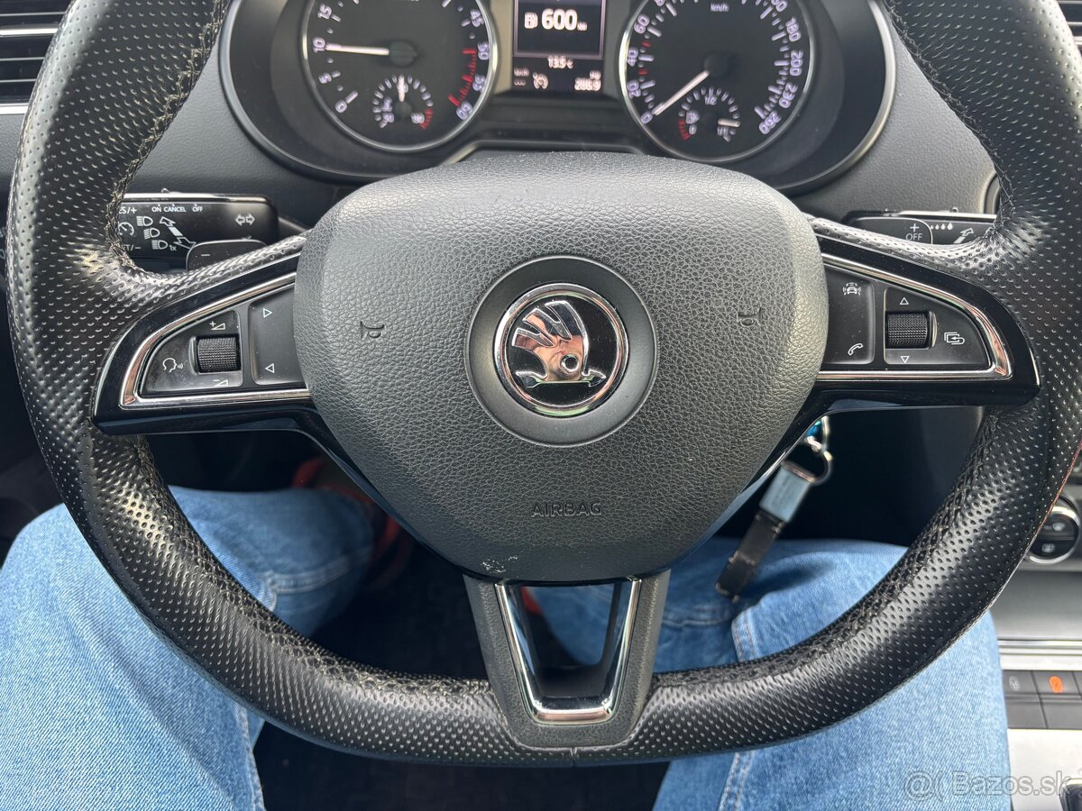 Škoda Octavia 3 2,0 TDI DSG 4x4 - 17