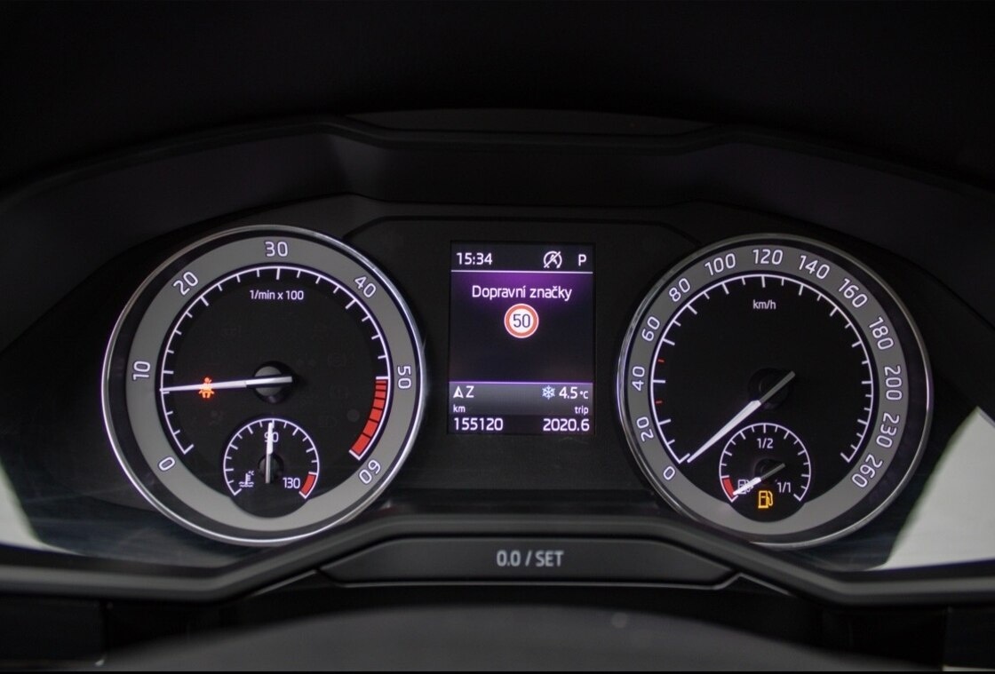 Škoda Superb 2.0 TDI DSG 2019 - 17