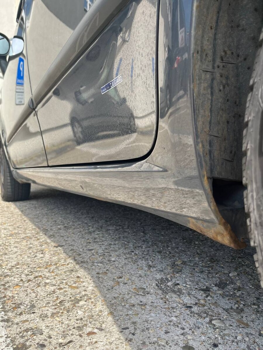 Fiat Grande Punto 2009 - 17