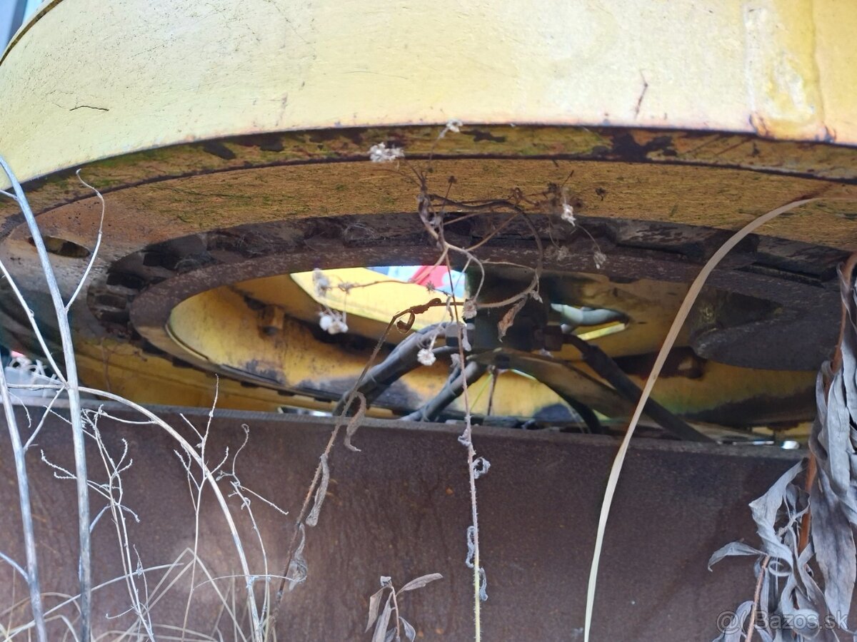 NEW HOLLAND F 106.6A 6X6 - 17