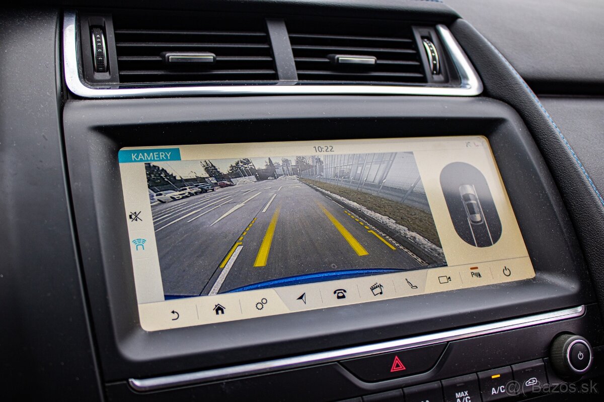 Jaguar E-Pace 2.0 R-Dynamic SE AWD A9 132kW - 17