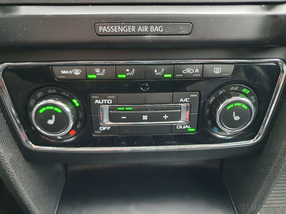 Škoda Superb Combi 1.6 TDI CR DPF Elegance - 17