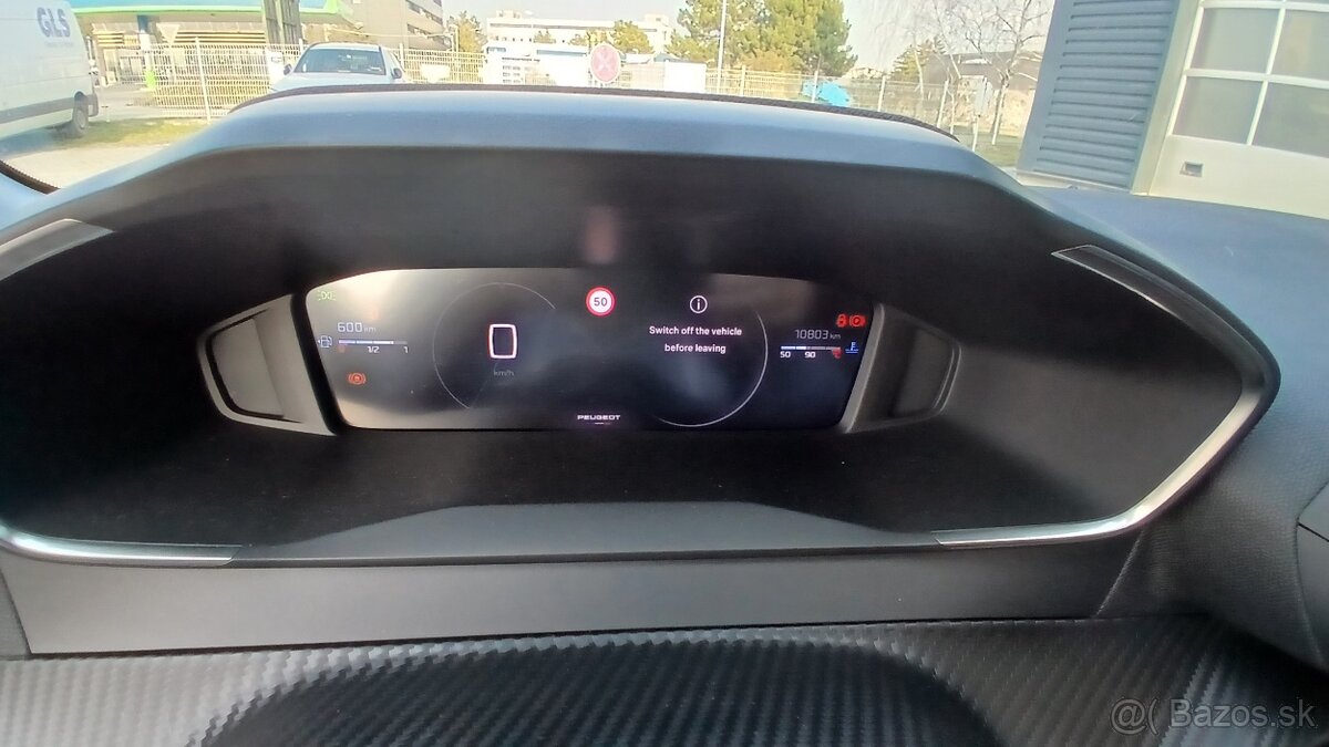 Peugeot 208 1.2 PureTech 100 Allure - 17
