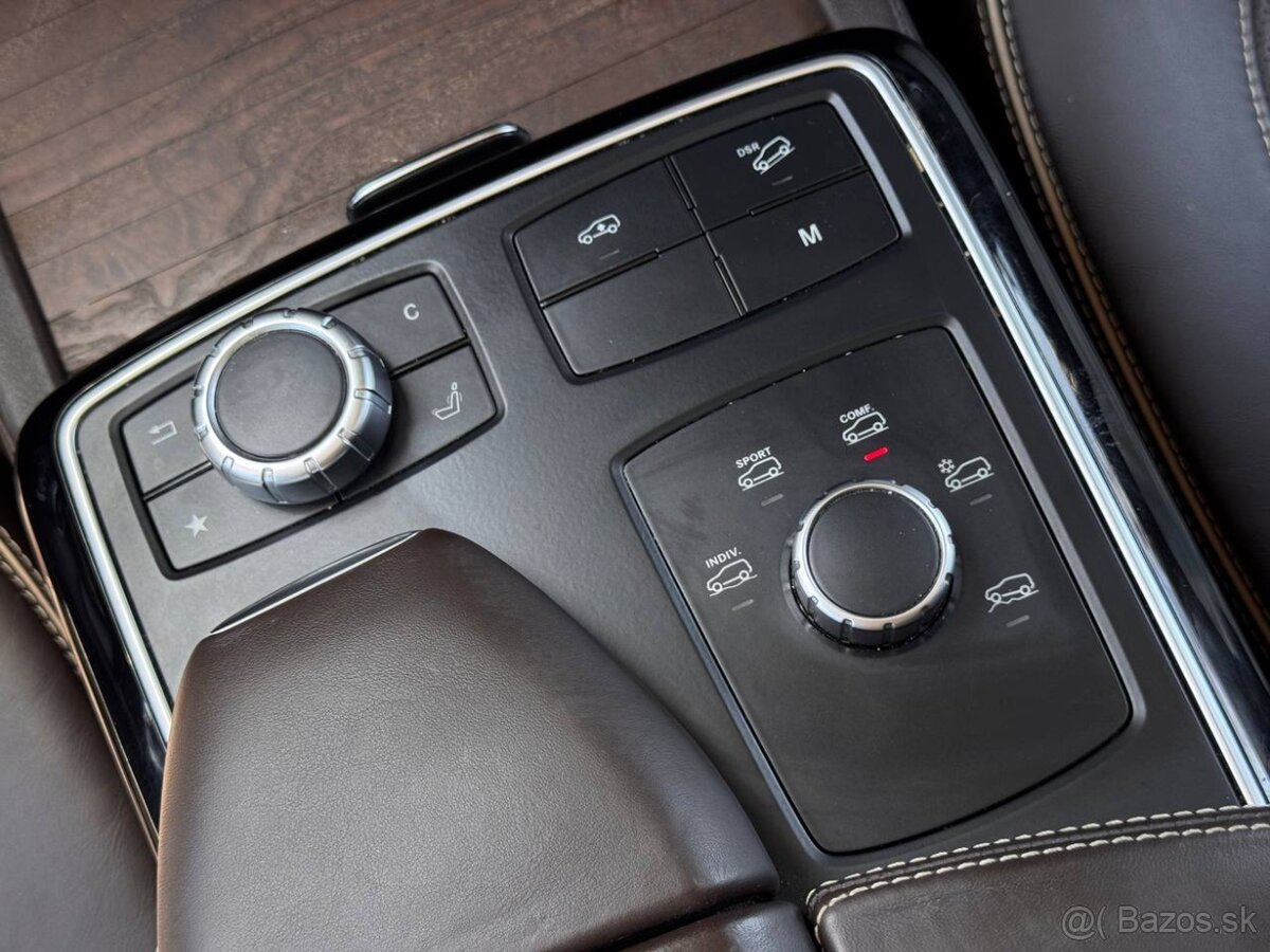 Mercedes-Benz GLS 400 4MATIC A/T - 17