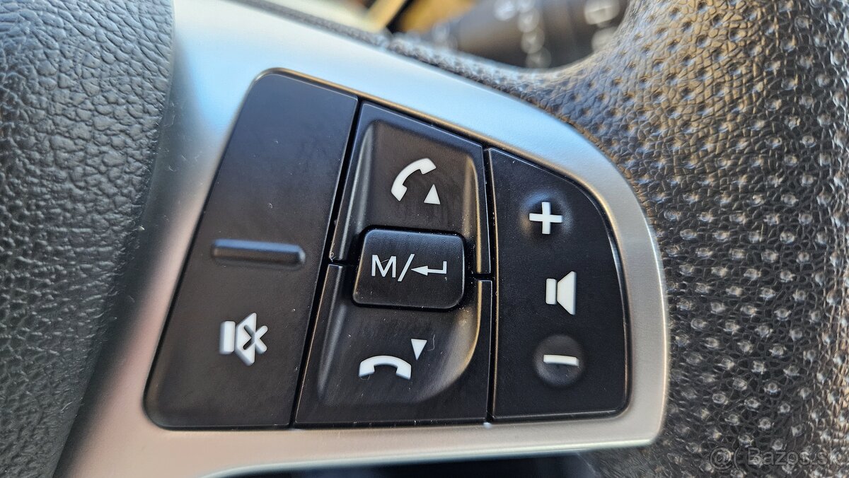 LADA VESTA CROSS - 17